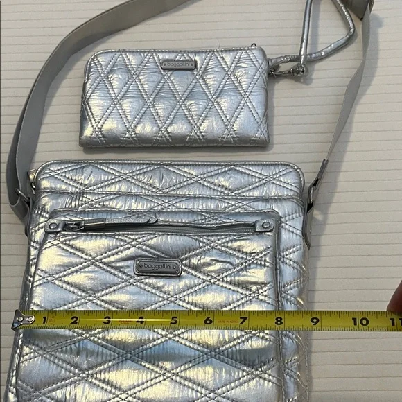 Baggallini Shimmering Silver Quilted Crossbody Bag - Picture 8 of 12